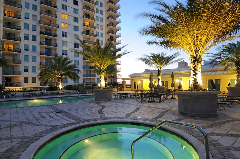 Alinari Condos for Sale - 800 N Tamiami Trl Sarasota 34236