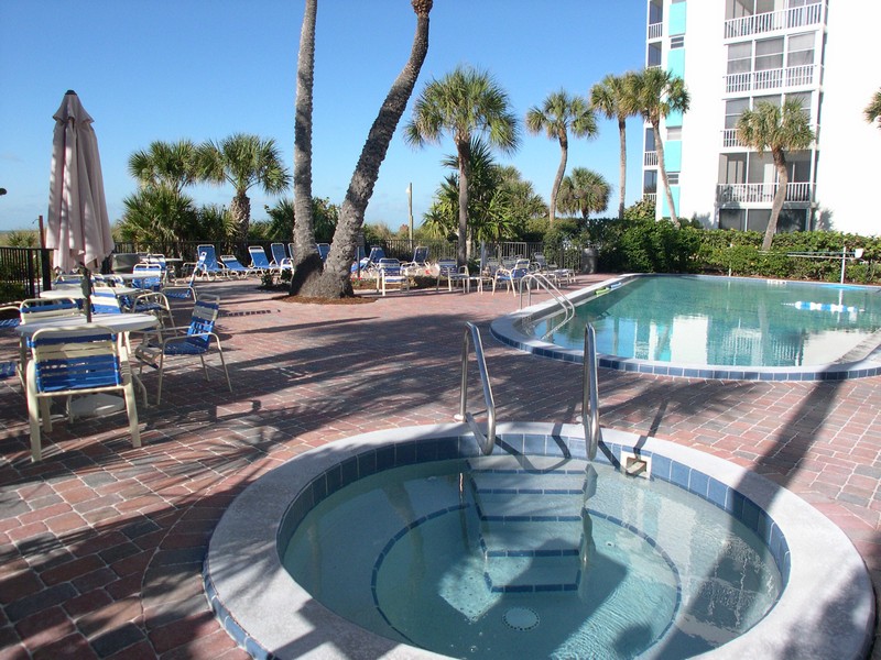 El Presidente Condos For Sale on Siesta Key - Sarasota FL Real Estate