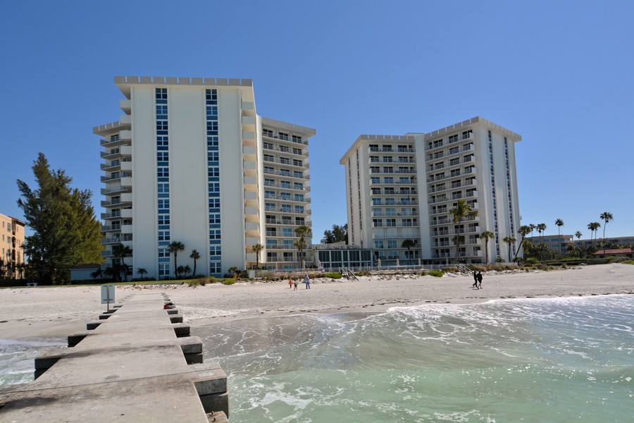 Islander Club Condos For Sale on Longboat Key - Sarasota FL Real Estate