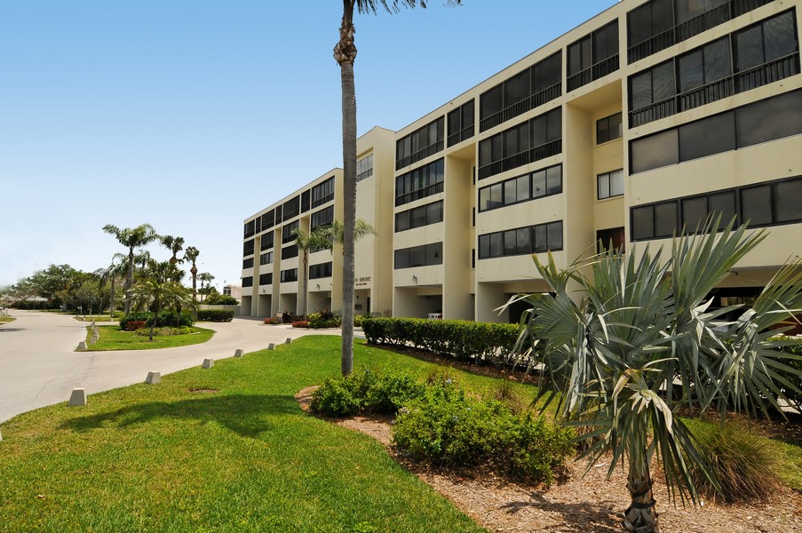 Lido Shores condos Sarasota