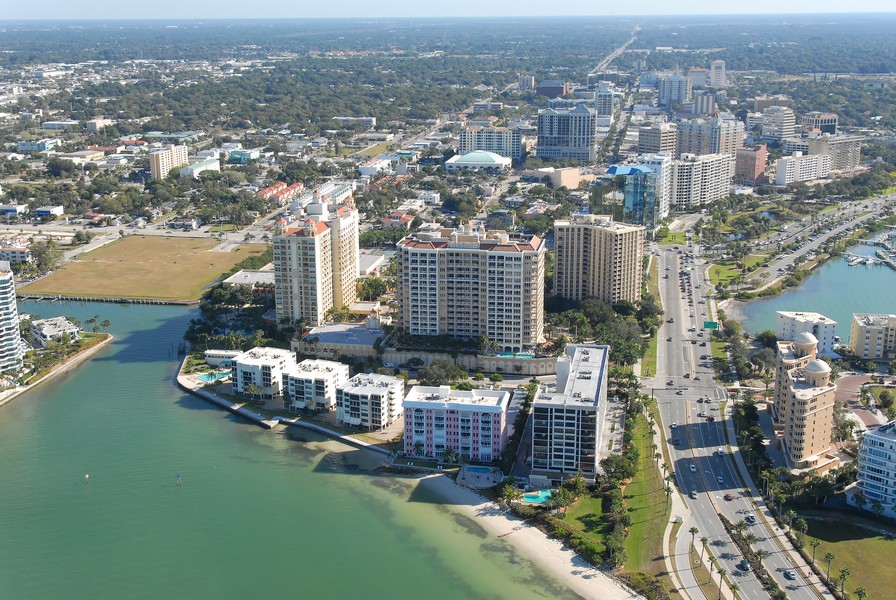 One Watergate Condos for sale - 1111 Gulfstream Ave Sarasota 34236