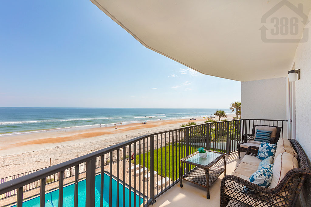 atlantis 303 oceanfront balcony