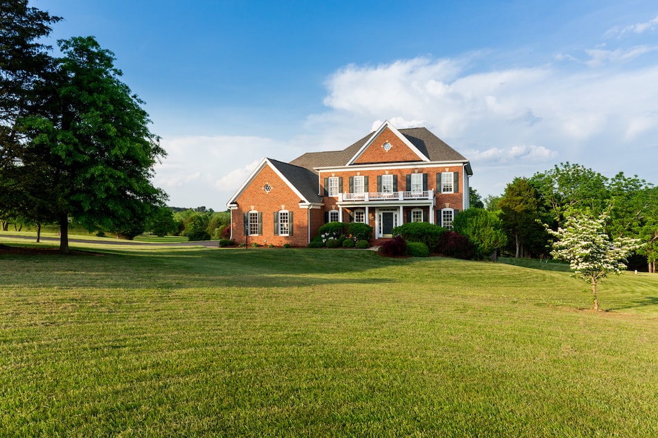 Home With Large Yard 