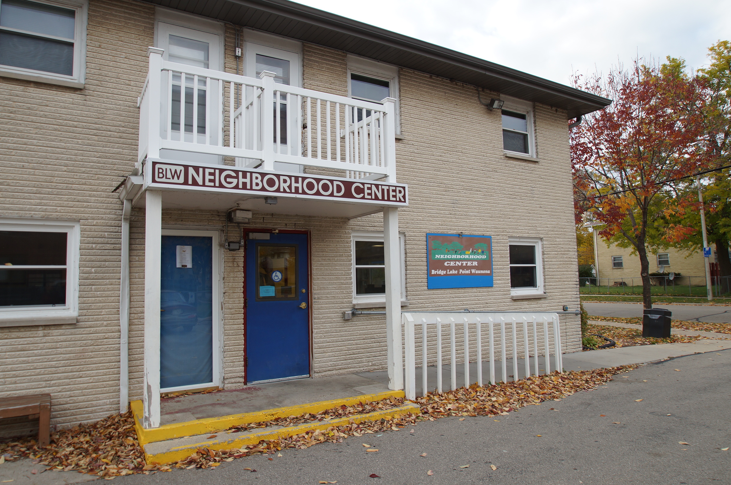 Bridge Lake Point Waunona Neighborhood Center