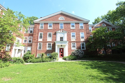 Chic Cleveland Park Dc Condo For Sale