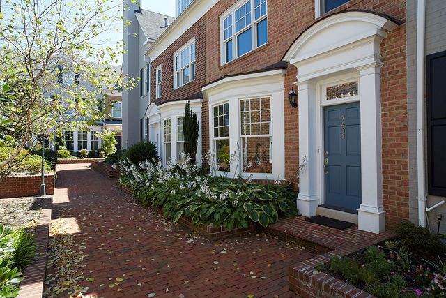 Downtown Bethesda Brownstone - The Villages of Bethesda