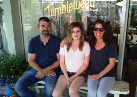 tumbleweed_san_anselmo_tim_sophie_and_kacey_448