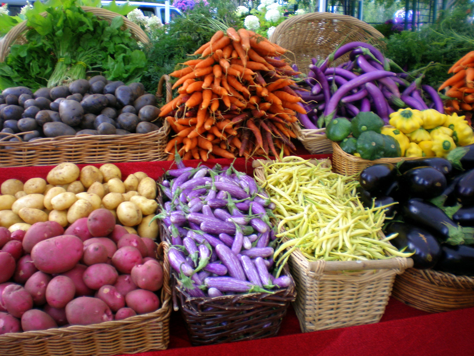 farmers-market_1600_01.