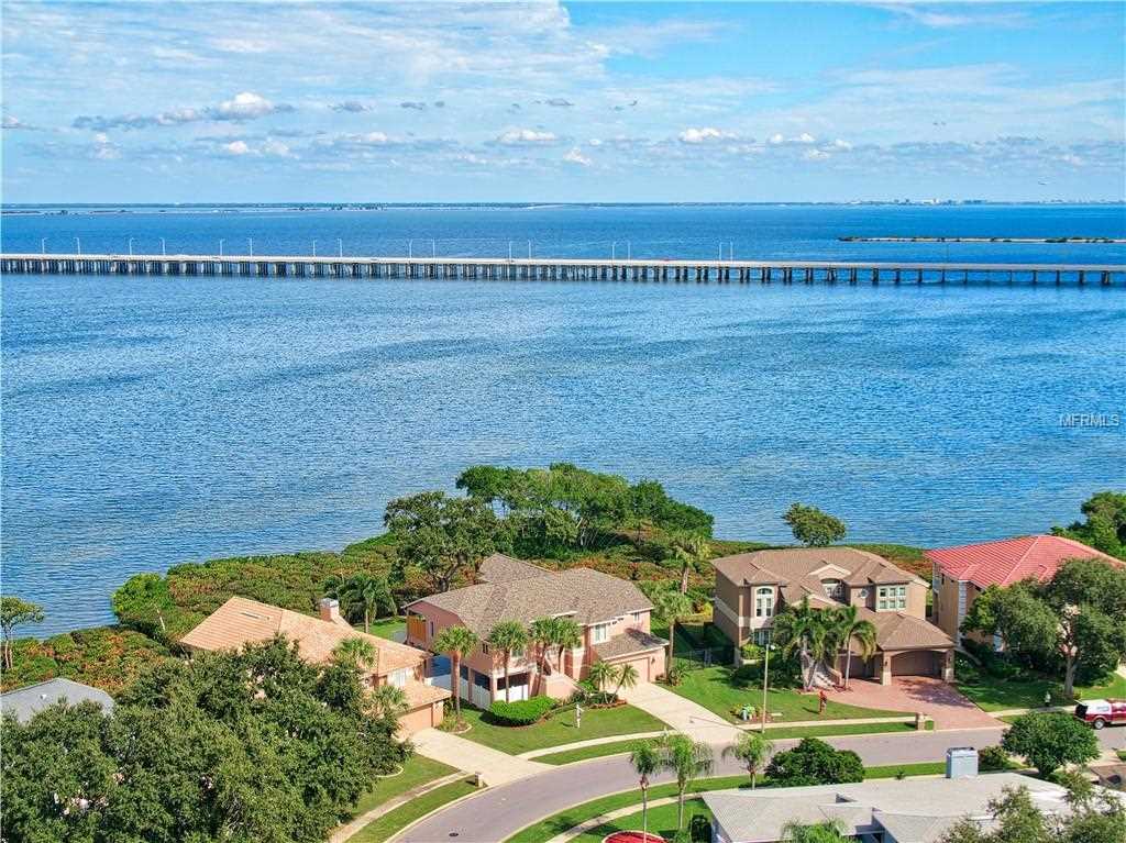 St. Petersburg, FL homes for sale with water views