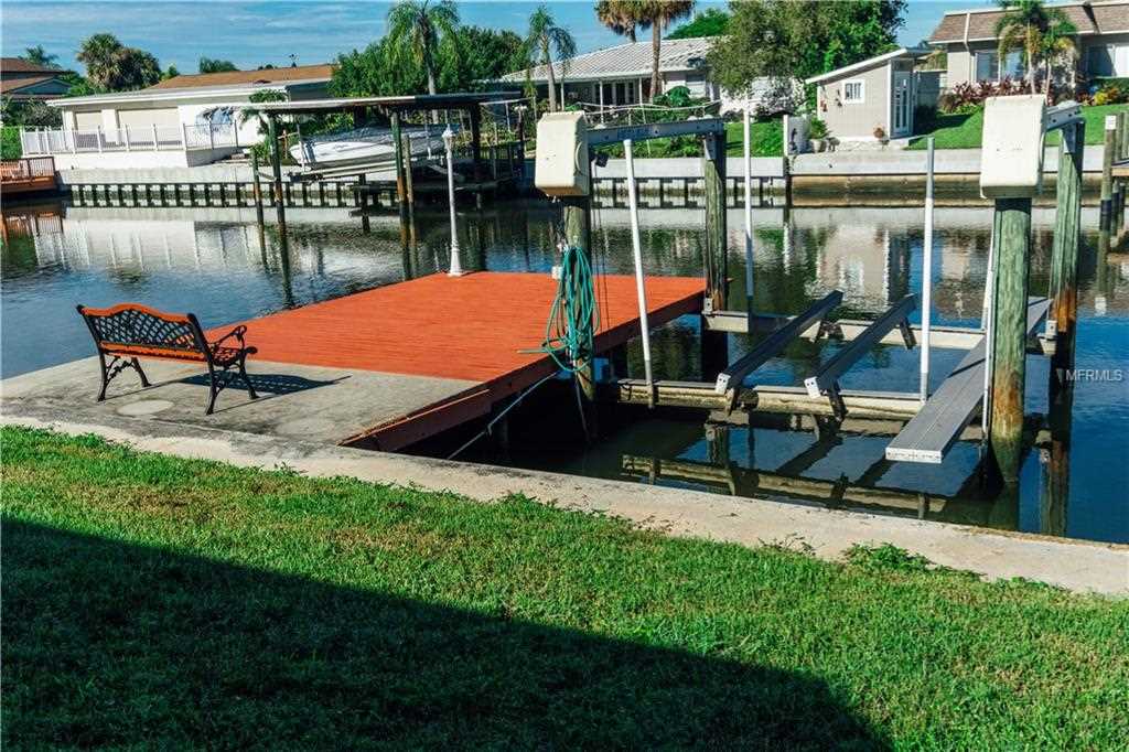 St. Petersburg, FL canal home St. Petersburg, FL canal home