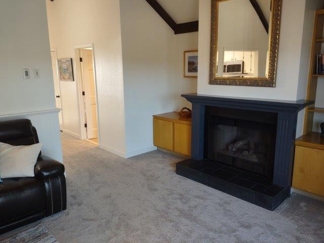 514_Cliff_Street_condos_Santa_Cruz_fireplace