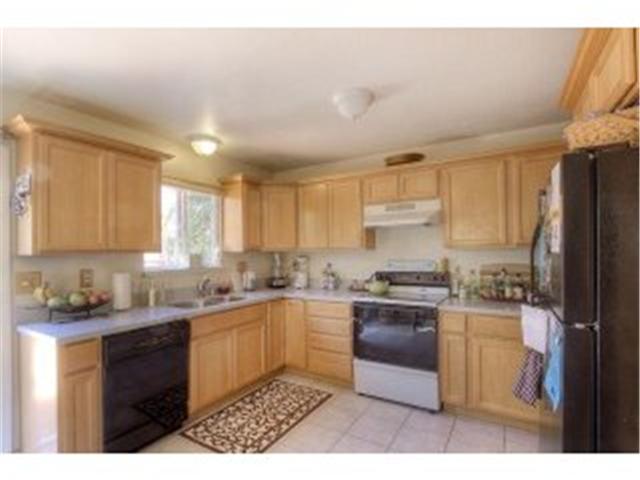 andrew lane townhomes kitchen