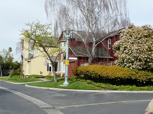 cape_bay_colony_townhomes_capitola-crossroad