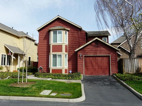 cape_bay_colony_townhomes_capitola-garage