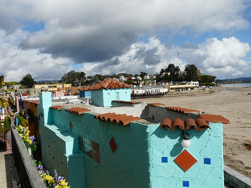 Capitola Venetian Condos on the beach