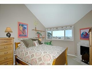 colony townhomes bedroom