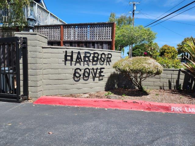 Live Oak's best gated community: Harbor Cove Townhomes