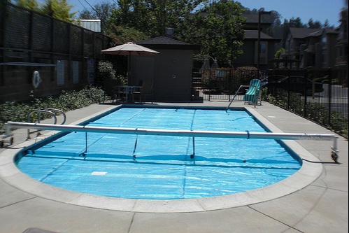 river_street_place-pool