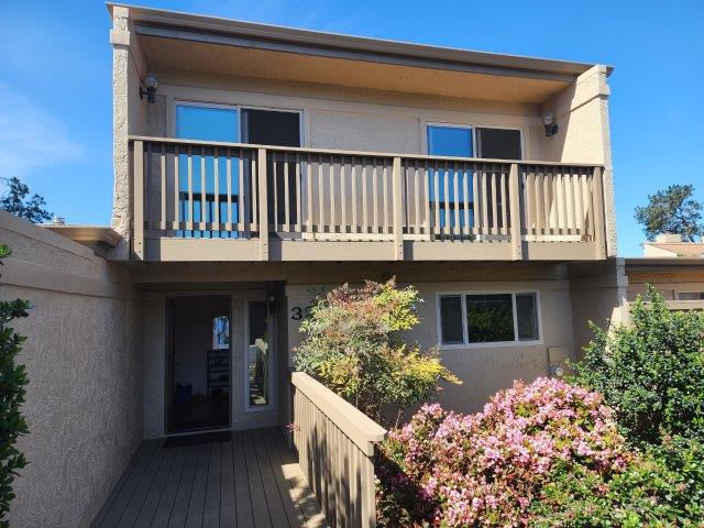 Monterey_most_sought-after_gated_community_Montsalas_Townhomes