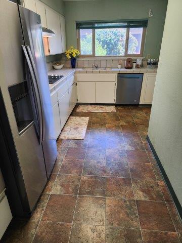 Montsalas Townhomes in Monterey For Sale kitchen