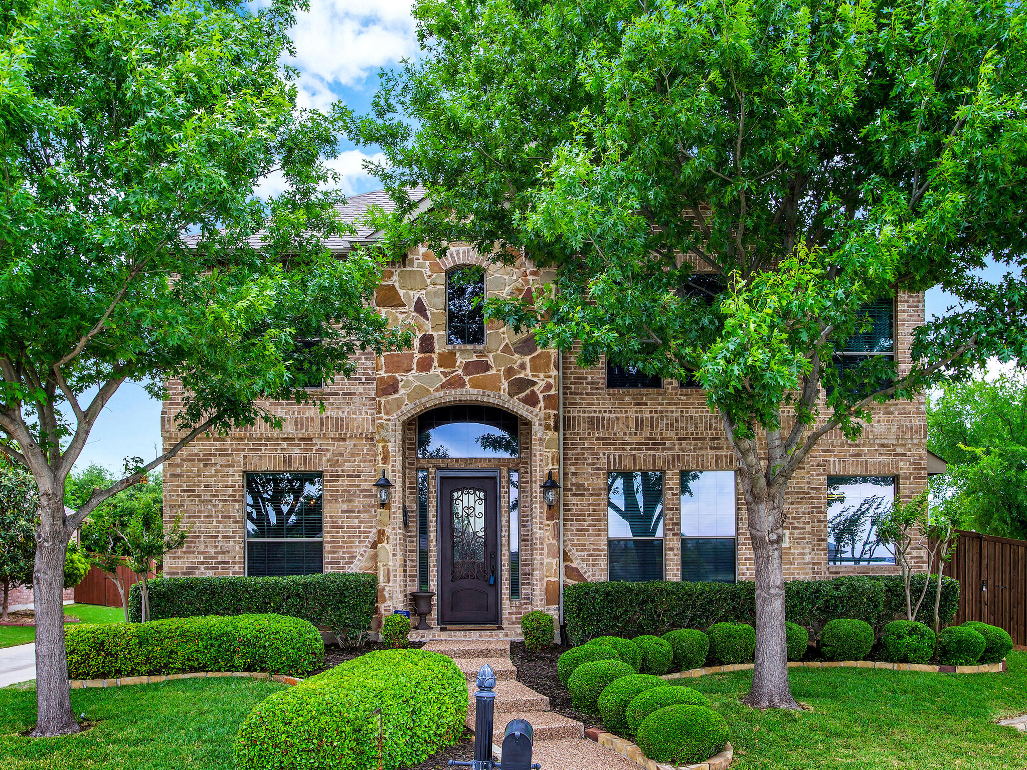 Homes for Sale in Allen, TX - 1437 Lampasas Dr, Allen, TX 75013