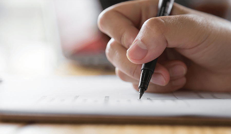 Selling Your Edmonton Home? Avoid These Common Mistakes Contract Image