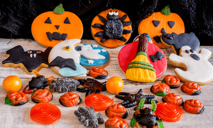 10 Ultra-Easy (and affordable) Kids Halloween Crafts Cookies Image