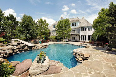 Luxury homes with pools for sale in Indianapolis