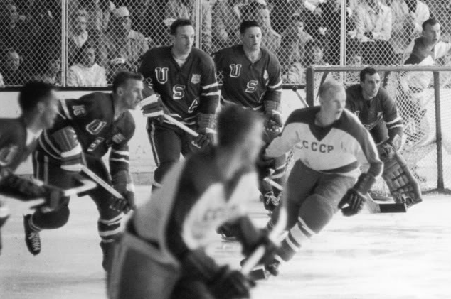 The Top 5 All-Time Minnesota Winter Olympians - 1960 Men's Hockey team