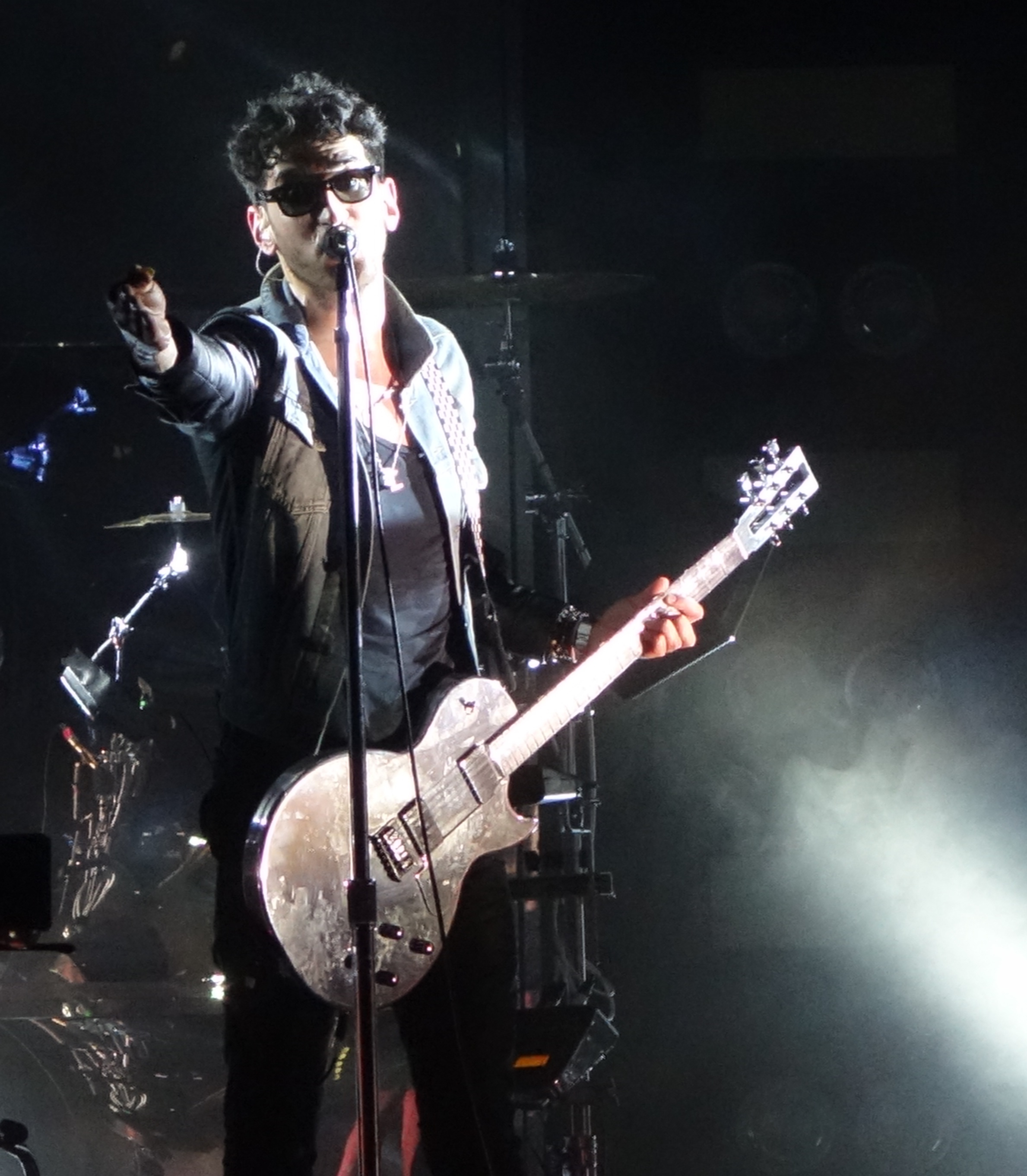Chromeo-First-Avenue-May-2014-2