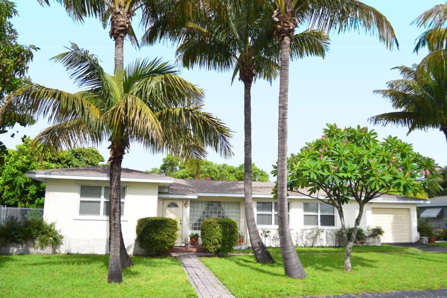 3205 Chapel Hill Boulevard, Boynton Beach, FL 33435