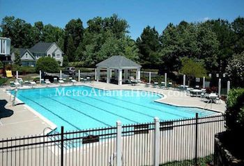 The community swimming pool at Hampton Hall in Alpharetta, GA.