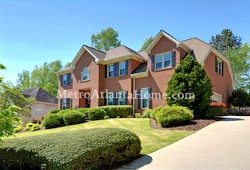 A luxury home for sale in Roswell's Wexford neighborhood.