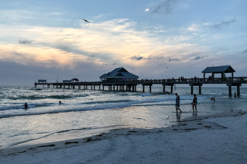 Pier 60 (Clearwater Beach, Florida) - Need a gift for a REEL cool