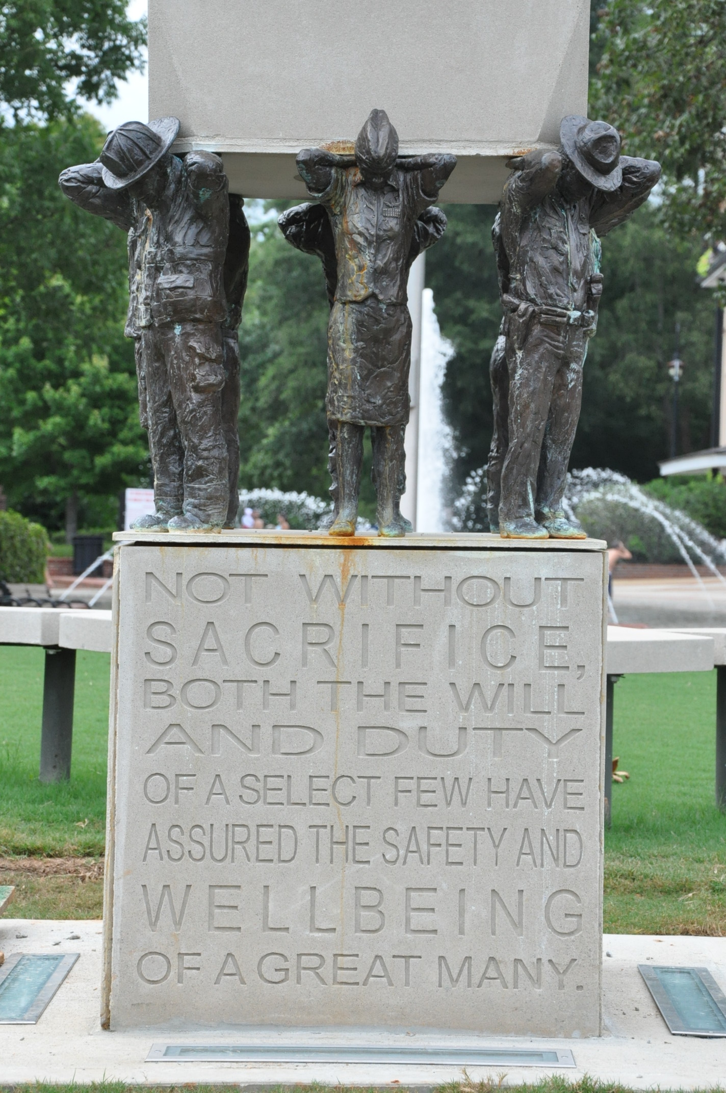 Duluth Historical Statue