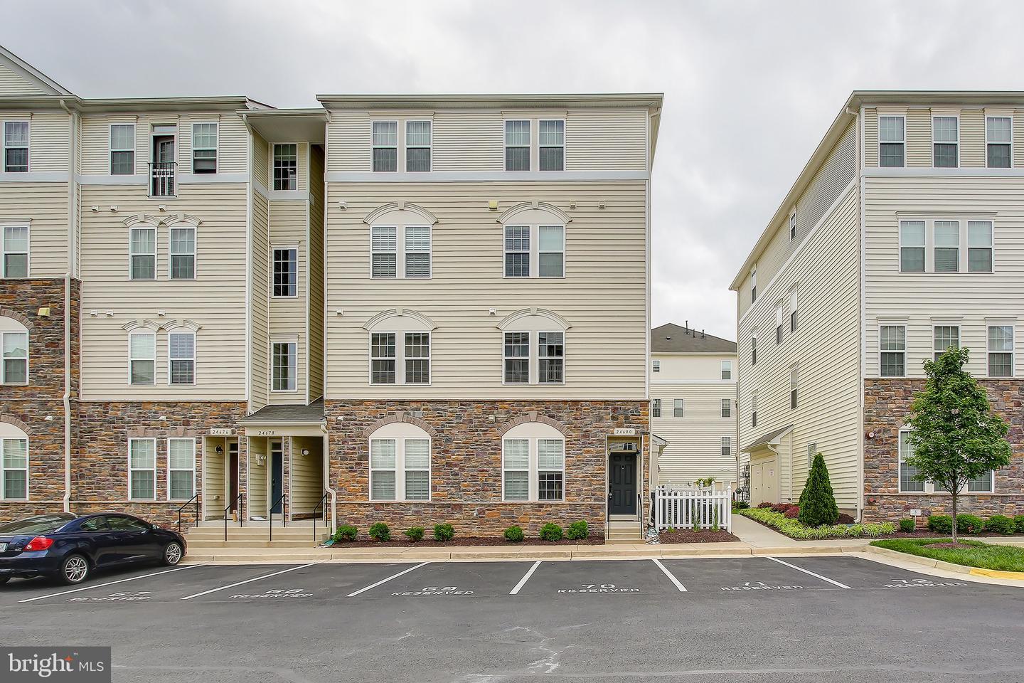 24680 Byrne Meadow Square - Aldie Va