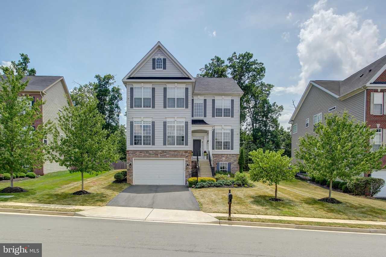 Leesburg VA Home For Sale - 43175 Rosehaven Place, Leesburg, VA