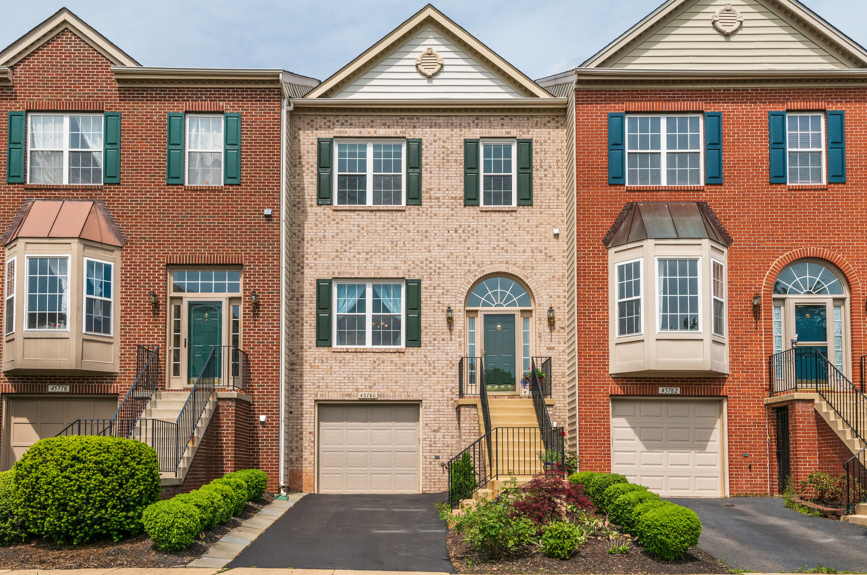 45780 Palace Ter, Sterling- For Sale