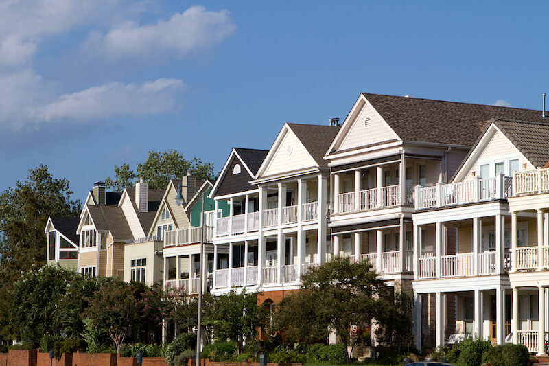 Townhome Communities in Alexandria That Have Great Amenities