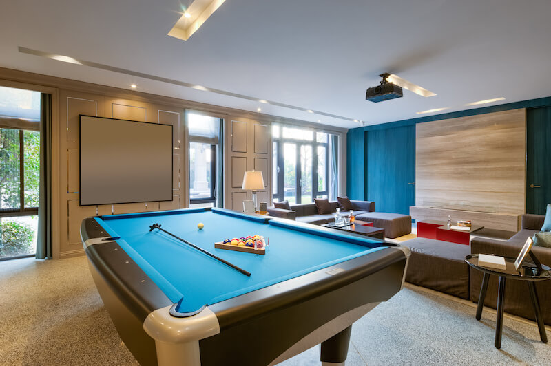 Recreation Room with Billiards