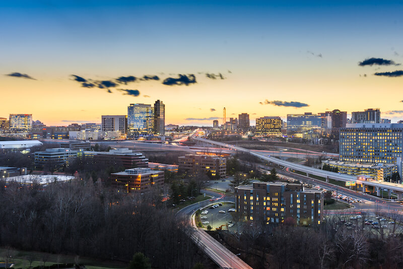 How to get to Maggiano's Little Italy in Tysons Corner by Bus or Metro?