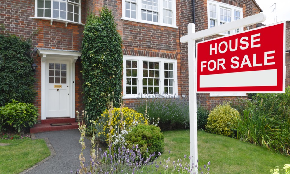 The Risks of Over- and Underpricing a Home on the Marketplace