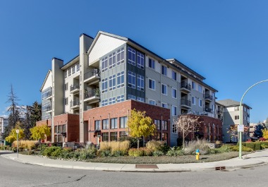 Radius Condos Exterior