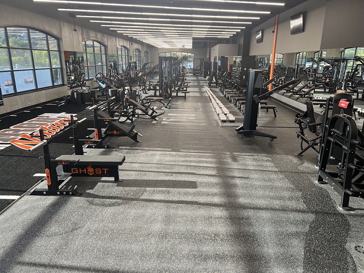 https://assets.site-static.com/userFiles/822/image/Iron_Nation_Gym_Kelowna.jpg