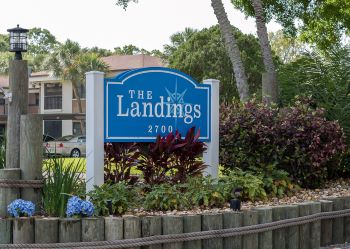 landings sub sign