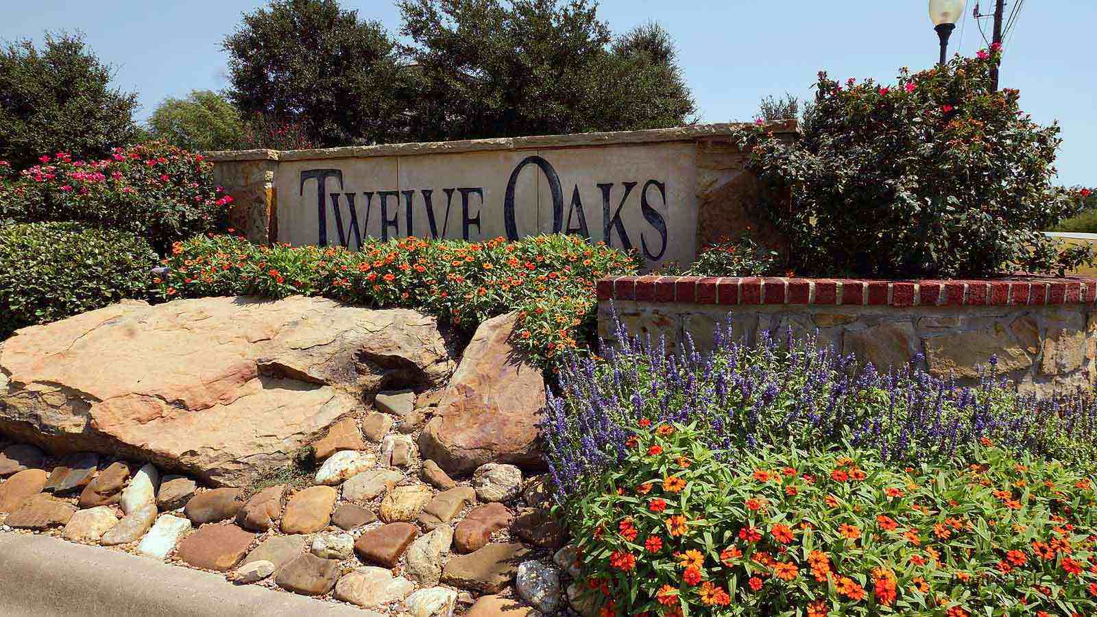 Twelve Oaks Entrance