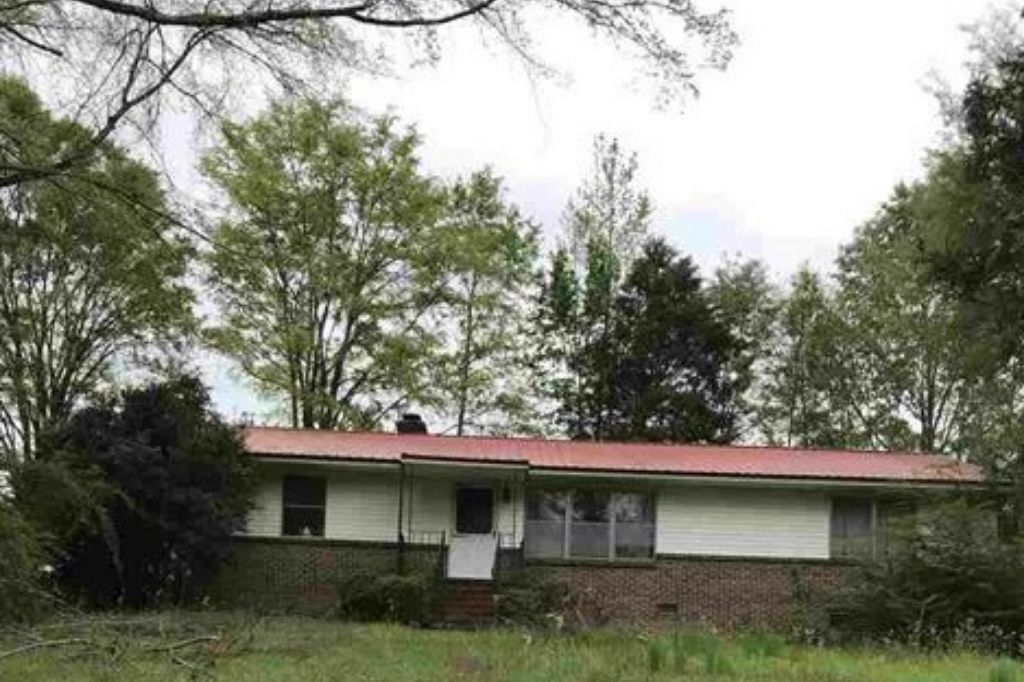 9268 County Road 15