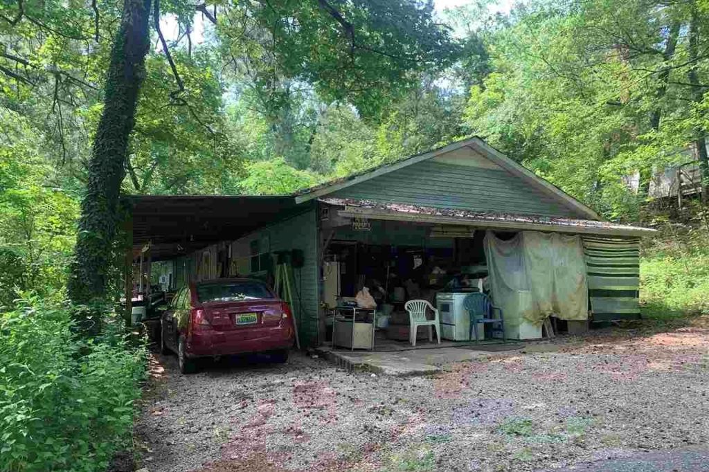 181 Silver Lane