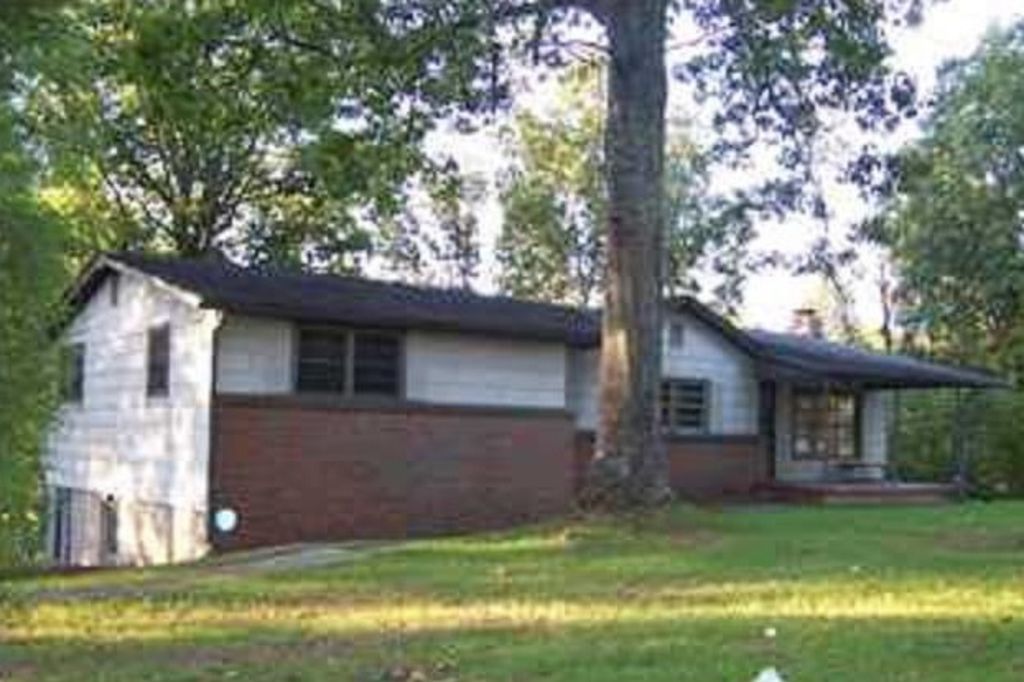 5295 Snowville Brent Road