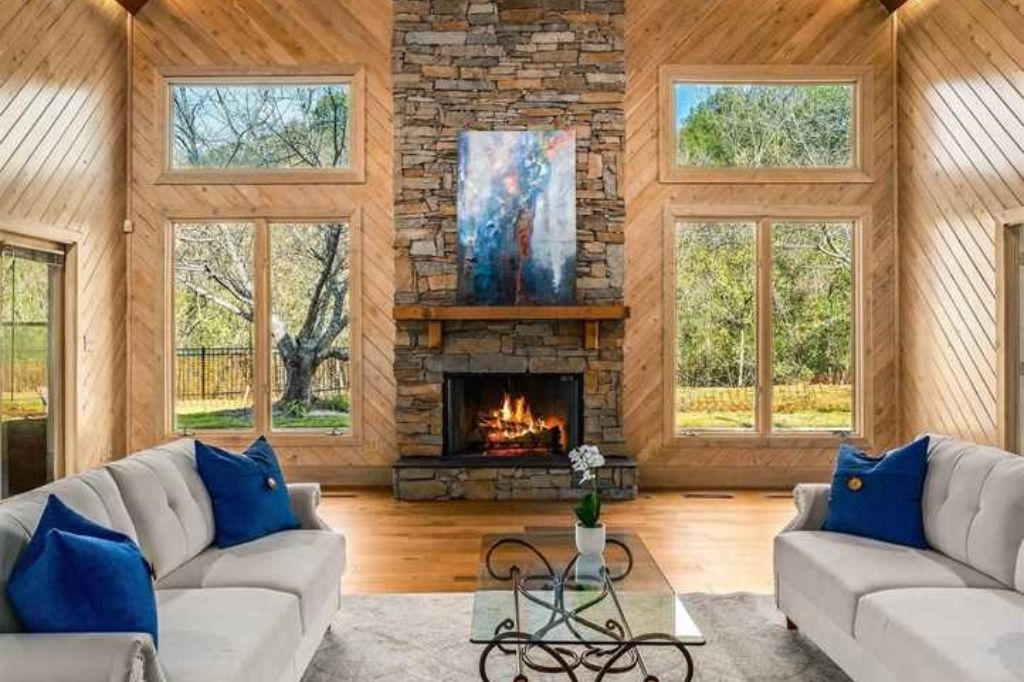 3014 Panorama Brook Circle